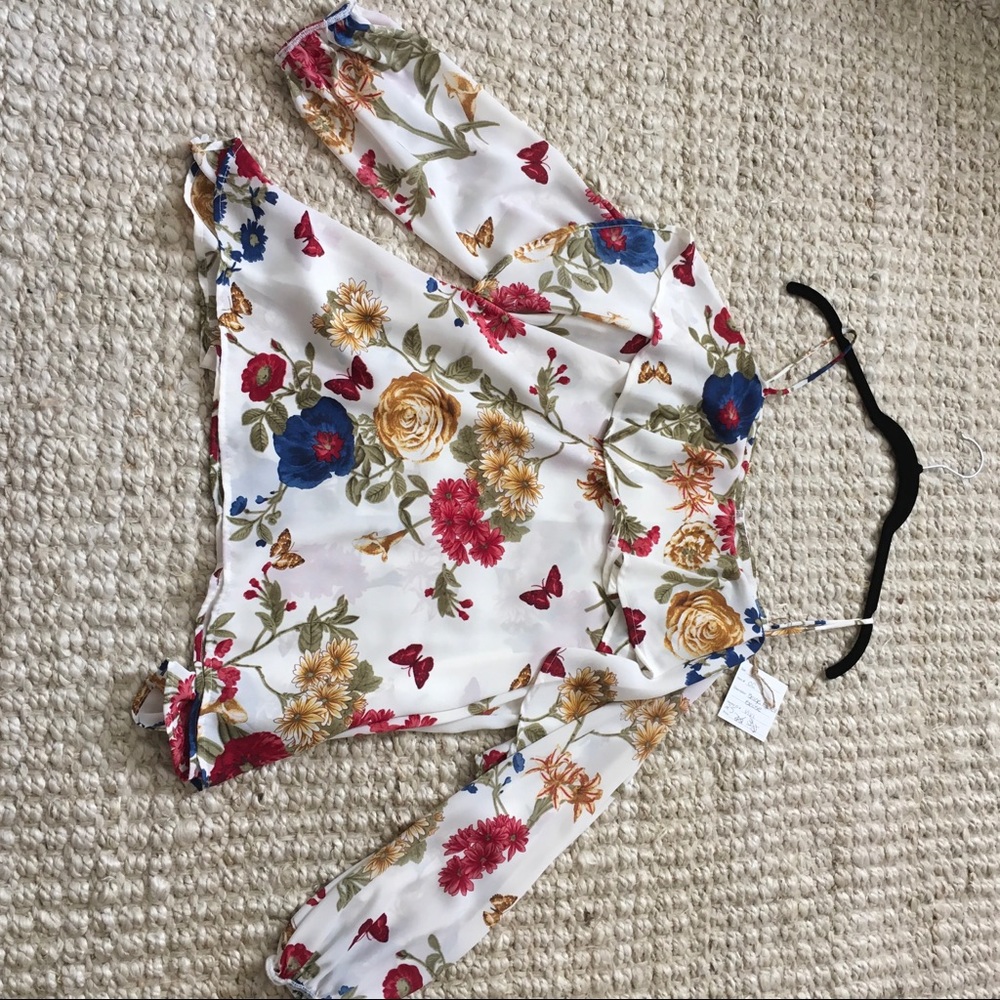 Ivory floral cold shoulder l/s top